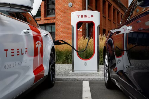 Wall Street Applauds as GM Adopts EV Charging Technology from Tesla